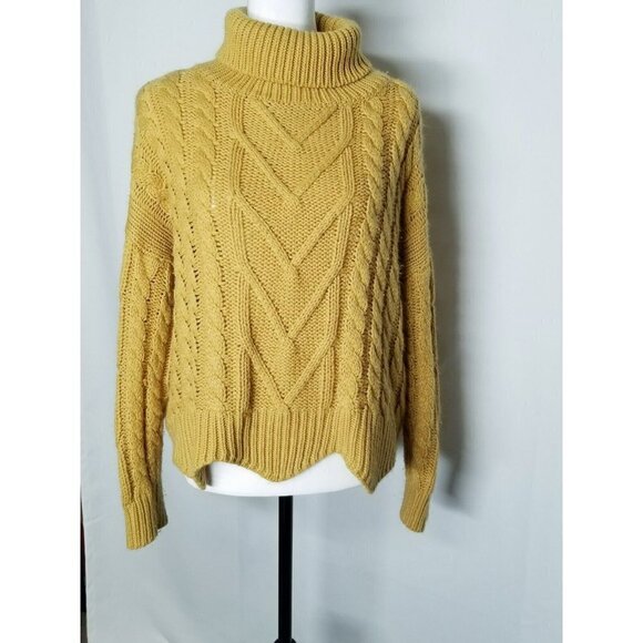 ces femme Sweater size small chunky cable knit mustard mango fuzzy turtle neck - Picture 2 of 14